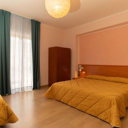 Hotel Gambrinus Аббадиа Сан Сальваторе Экстерьер фото
