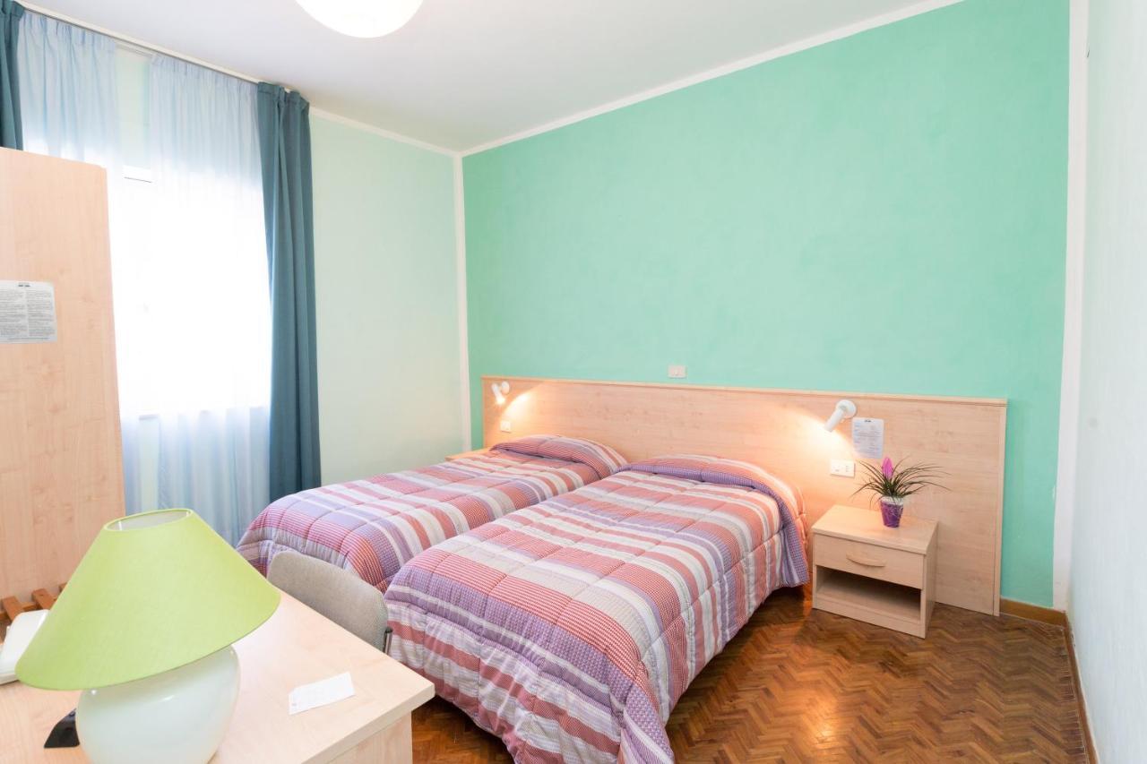 Hotel Gambrinus Аббадиа Сан Сальваторе Экстерьер фото