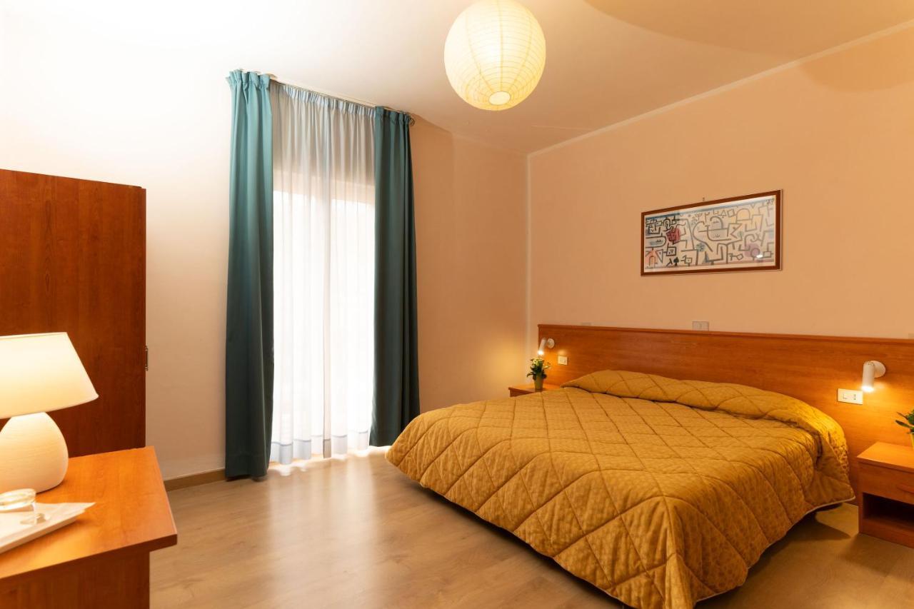 Hotel Gambrinus Аббадиа Сан Сальваторе Экстерьер фото